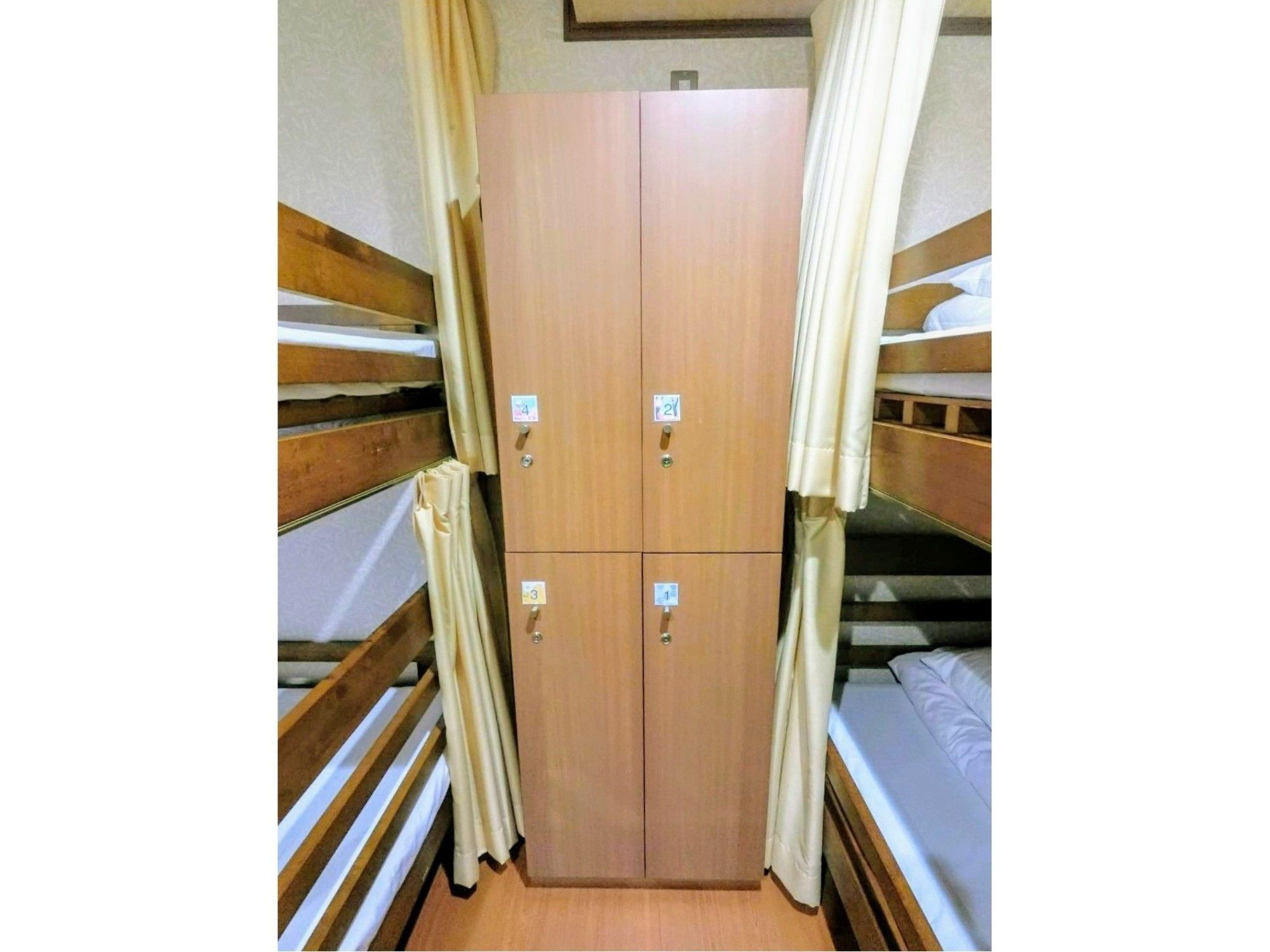 Guest House Na-No-Hana - Hostel, Caters To Women Kyoto Buitenkant foto